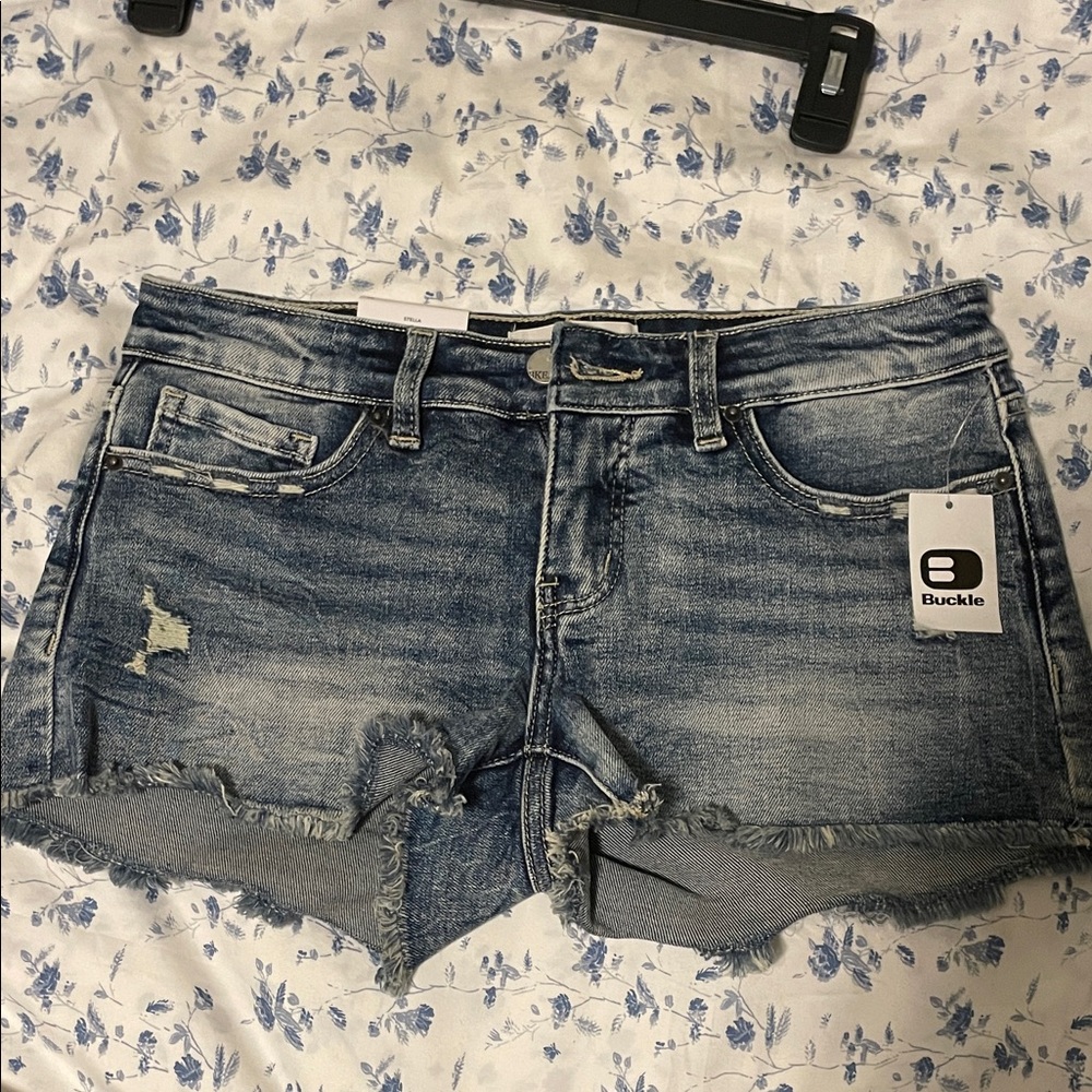 NWT women’s BKE Stella stretch low rise distressed jeans exclusive buckle $69.99 - Picture 6 of 12